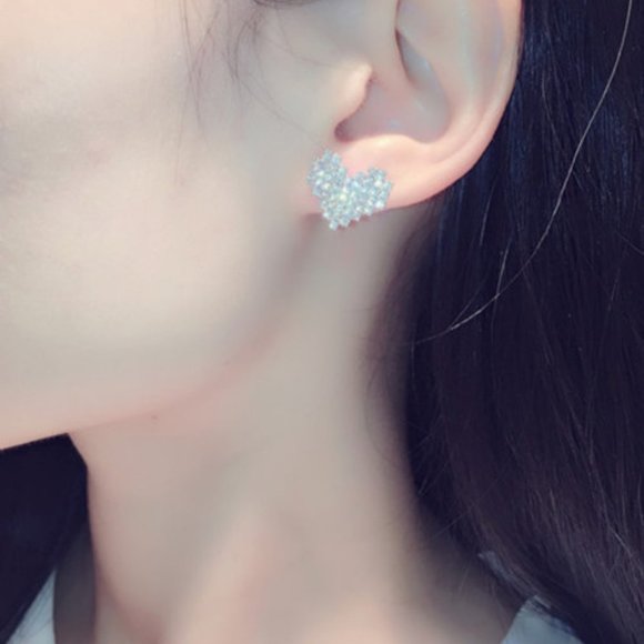 *NEW 18K White Gold Diamond Pave Heart Earrings Z - Picture 7 of 7